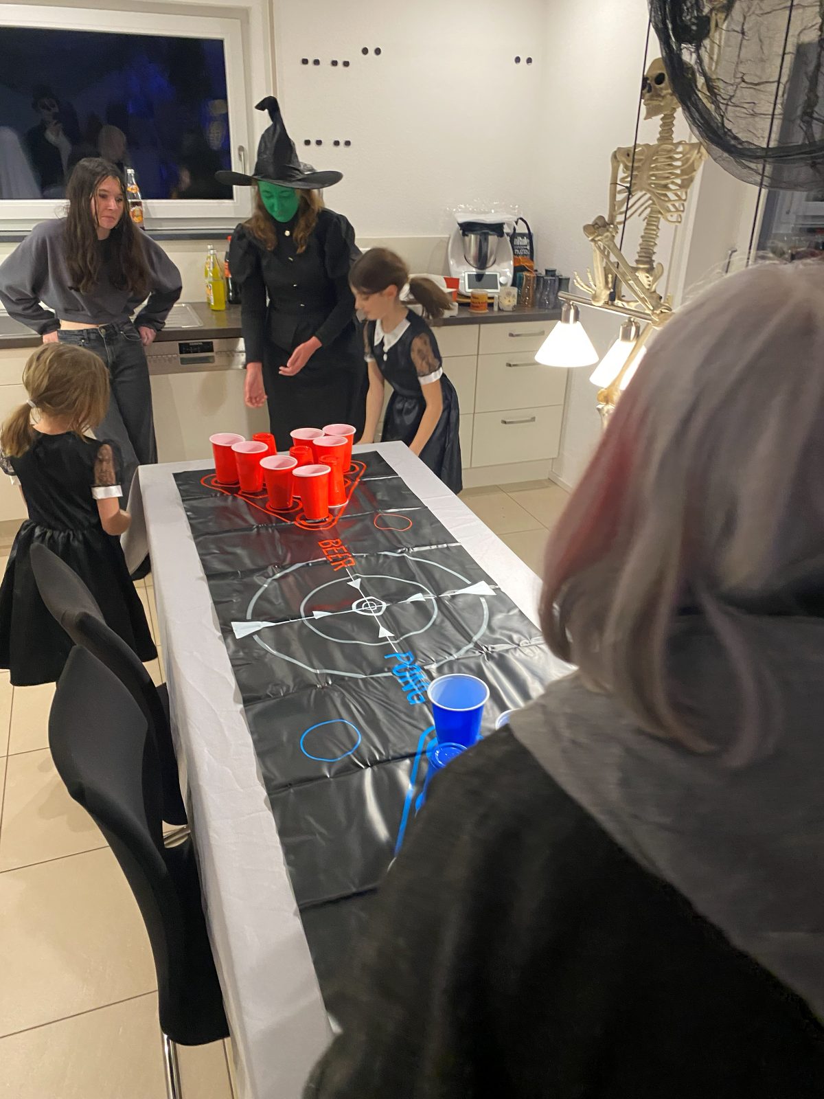Erinnerung an die Halloween-Party